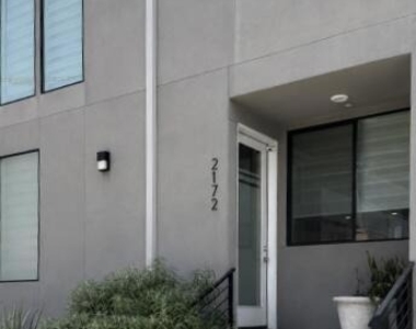 2172 Clifford Street - Photo Thumbnail 2