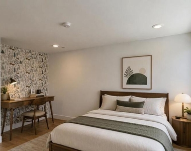 2172 Clifford Street - Photo Thumbnail 14