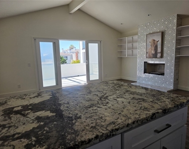 1812 W Balboa - Photo Thumbnail 7