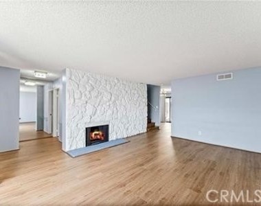 3520 Maricopa Street - Photo Thumbnail 4