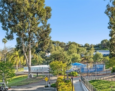 955 Calle Aragon - Photo Thumbnail 27