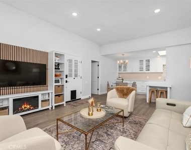 955 Calle Aragon - Photo Thumbnail 10