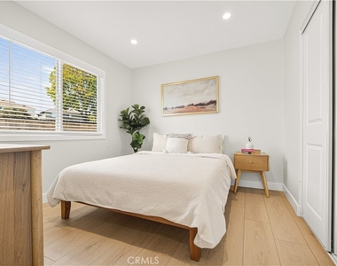 4141 E Addington Circle - Photo Thumbnail 5