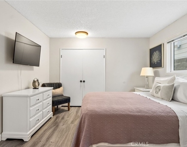 218 E Balboa - Photo Thumbnail 10