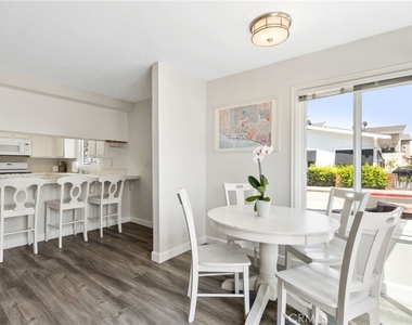 218 E Balboa - Photo Thumbnail 5