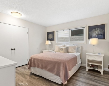 218 E Balboa - Photo Thumbnail 9