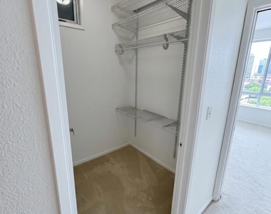 821 Folsom Street - Photo Thumbnail 10