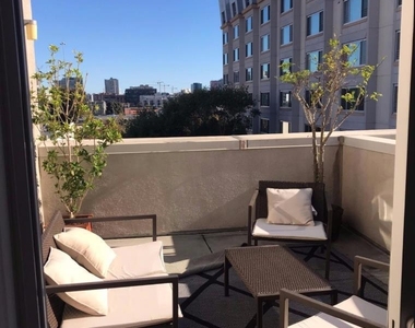 821 Folsom Street - Photo Thumbnail 21