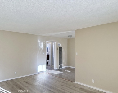 4830 Canoga Street - Photo Thumbnail 3