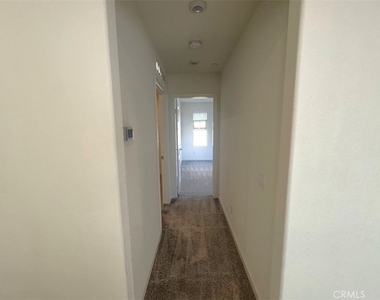 1014 W Buttercup - Photo Thumbnail 24