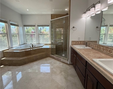 2736 Taylor Avenue - Photo Thumbnail 5