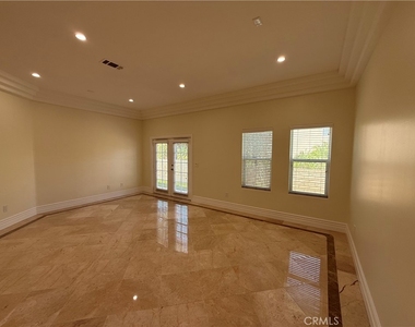 2736 Taylor Avenue - Photo Thumbnail 2