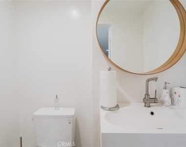 10619 Mather Avenue - Photo Thumbnail 56