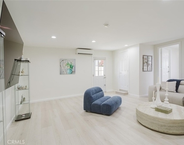 10619 Mather Avenue - Photo Thumbnail 34