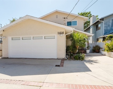 10619 Mather Avenue - Photo Thumbnail 1