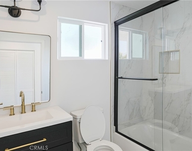 3820 1/2 Orangedale - Photo Thumbnail 16
