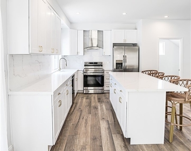 3820 1/2 Orangedale - Photo Thumbnail 3