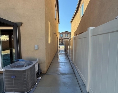 14180 Astra St - Photo Thumbnail 34