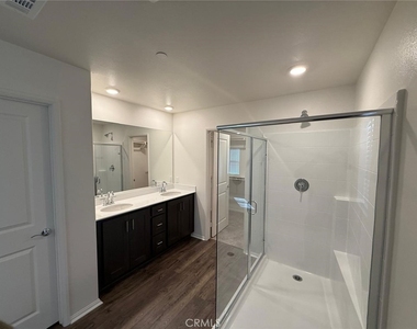 14180 Astra St - Photo Thumbnail 14