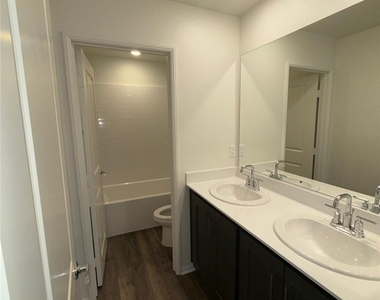 14180 Astra St - Photo Thumbnail 26