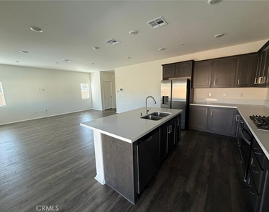 14180 Astra St - Photo Thumbnail 5