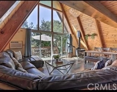 27290 Matterhorn Drive - Photo Thumbnail 4