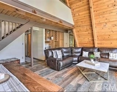 27290 Matterhorn Drive - Photo Thumbnail 6