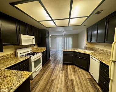1953 Cobblefield Way - Photo Thumbnail 7