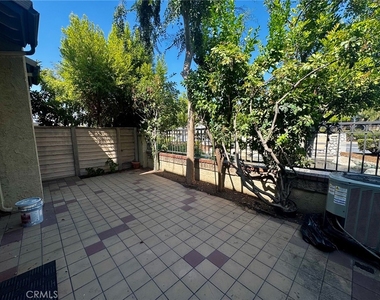 1953 Cobblefield Way - Photo Thumbnail 24