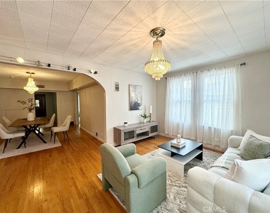 6220 Etiwanda Avenue - Photo Thumbnail 16