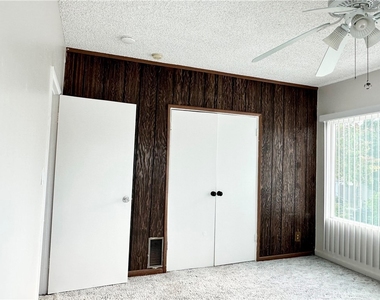 6220 Etiwanda Avenue - Photo Thumbnail 25