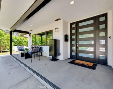 3890 Shadow Grove Road - Photo Thumbnail 4
