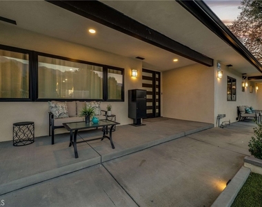 3890 Shadow Grove Road - Photo Thumbnail 2