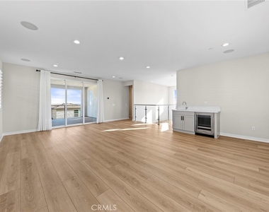 1115 Poppy Court - Photo Thumbnail 52