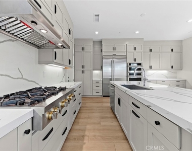 1115 Poppy Court - Photo Thumbnail 18