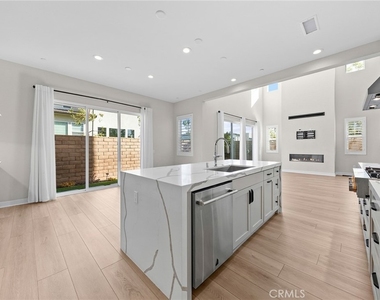 1115 Poppy Court - Photo Thumbnail 19