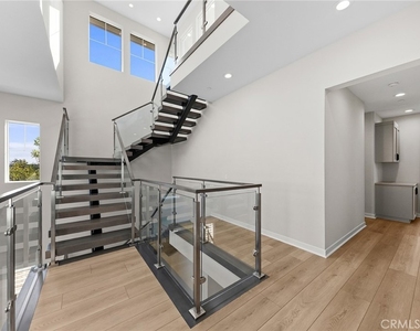 1115 Poppy Court - Photo Thumbnail 29