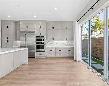 1115 Poppy Court - Photo Thumbnail 13