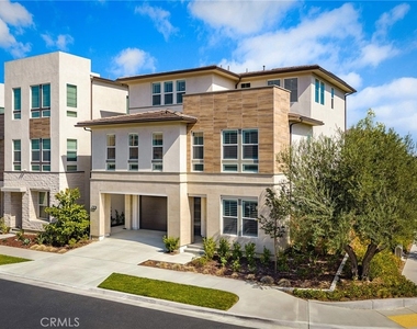 1115 Poppy Court - Photo Thumbnail 2