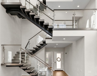1115 Poppy Court - Photo Thumbnail 9
