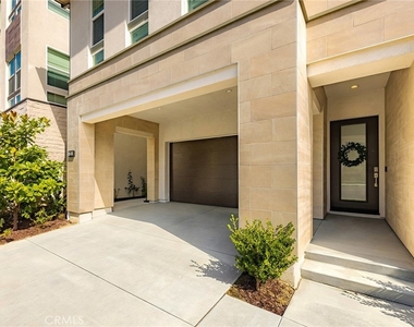 1115 Poppy Court - Photo Thumbnail 4