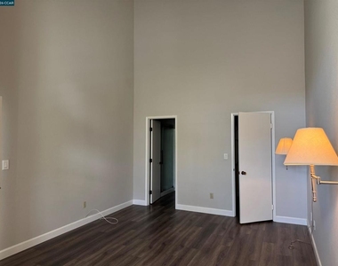 126 Southwind Drive - Photo Thumbnail 4