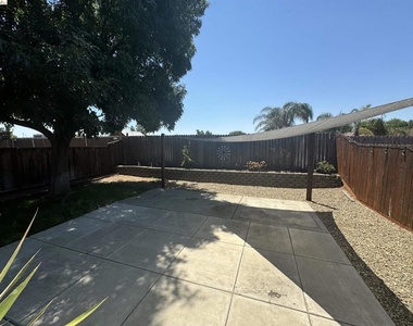 239 Almondtree Ln - Photo Thumbnail 2