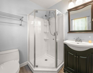 7850 Crest Ave - Photo Thumbnail 18