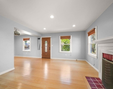 7850 Crest Ave - Photo Thumbnail 6