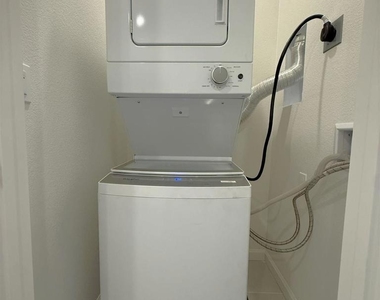 3810 Norbridge Ave - Photo Thumbnail 26