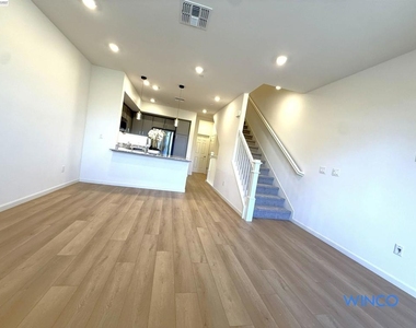 3810 Norbridge Ave - Photo Thumbnail 3