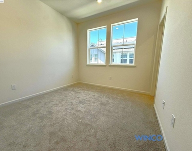 3810 Norbridge Ave - Photo Thumbnail 21