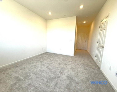 3810 Norbridge Ave - Photo Thumbnail 16