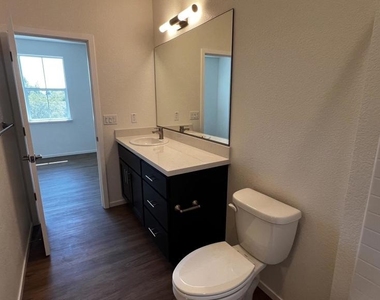 218 Church - Photo Thumbnail 14